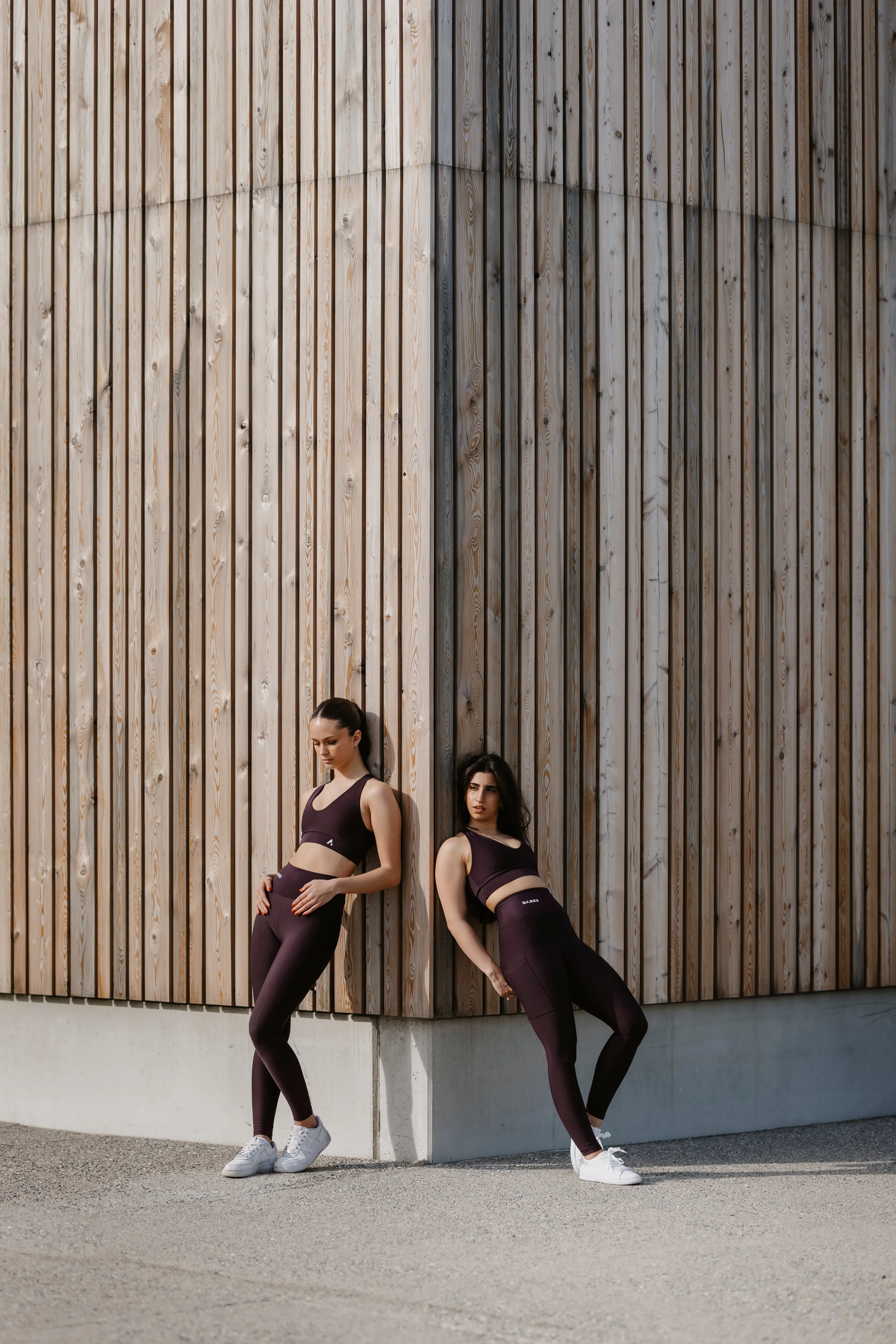 PLUM HIGH-WAISTED TIGHTS