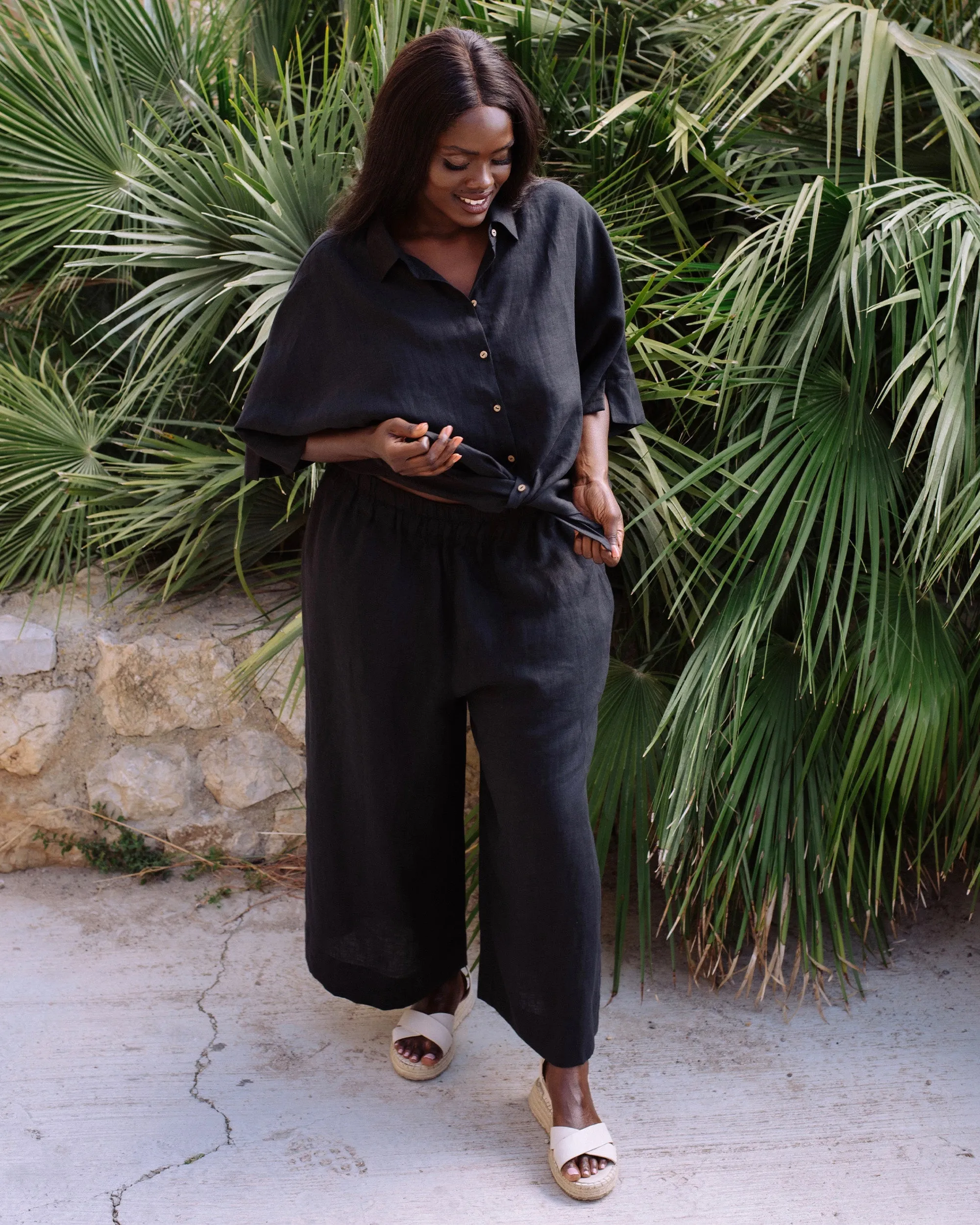 Wide leg linen culotte pants BRUNY in Black