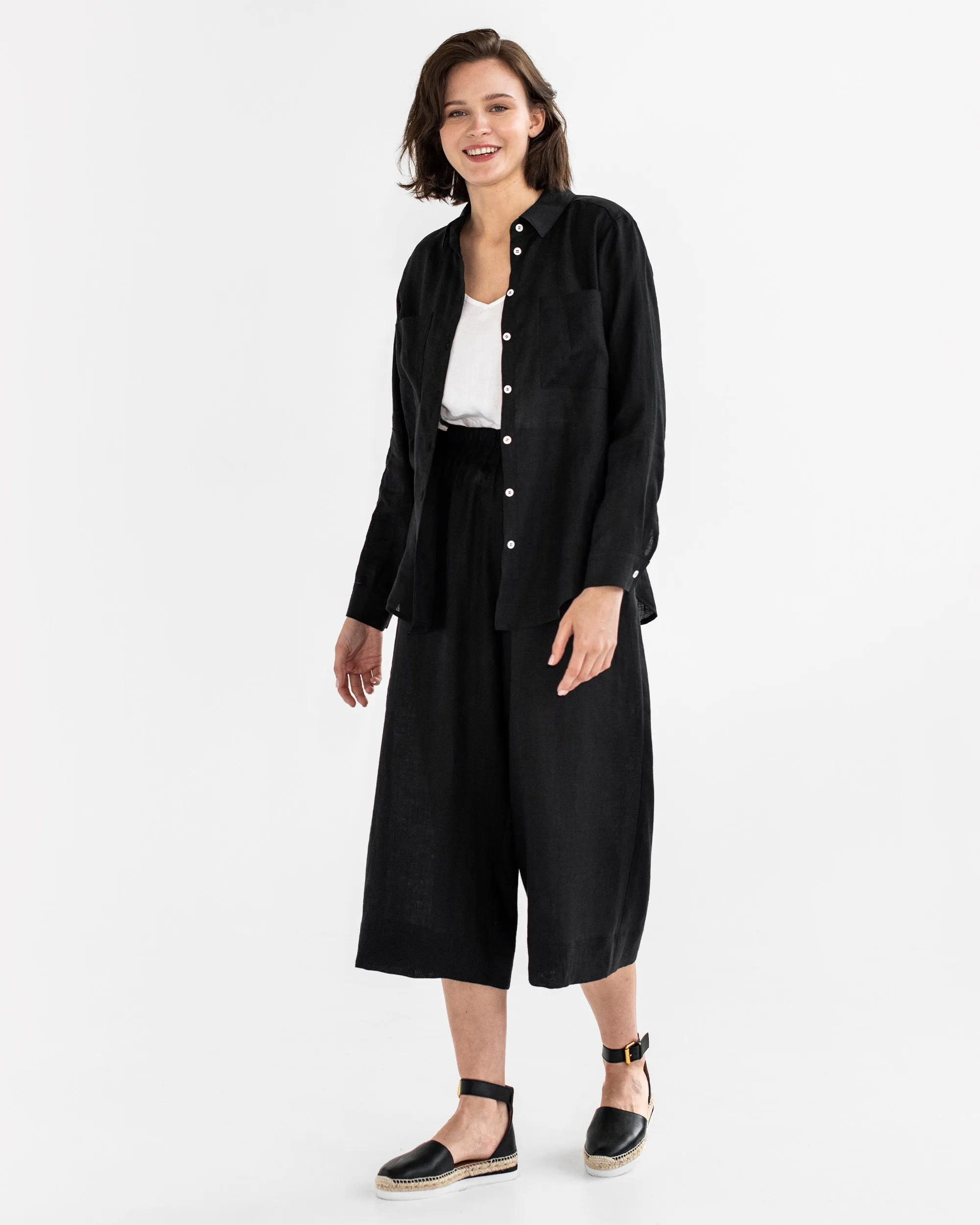 Wide leg linen culotte pants BRUNY in Black